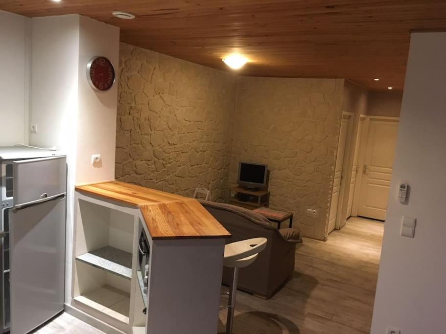 Gite Aux Aspres Logement De 65M² Fontcouverte (Aude) Exterior foto